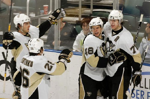 Tyler Kennedy celebrates after his second goal of the night