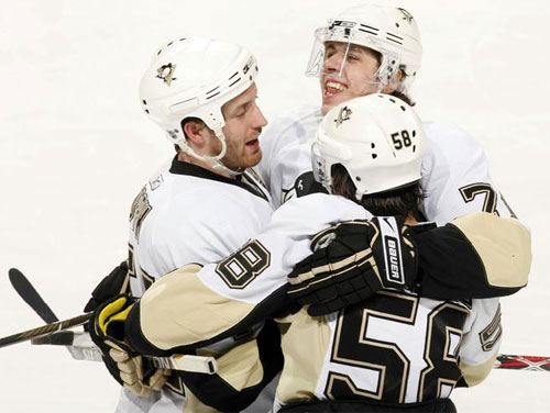 Kris Letang celebrates his 3rd period goal against the Florida Panthers on 3-5-09