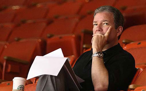 Ray Shero enters the draft this year with the last pick